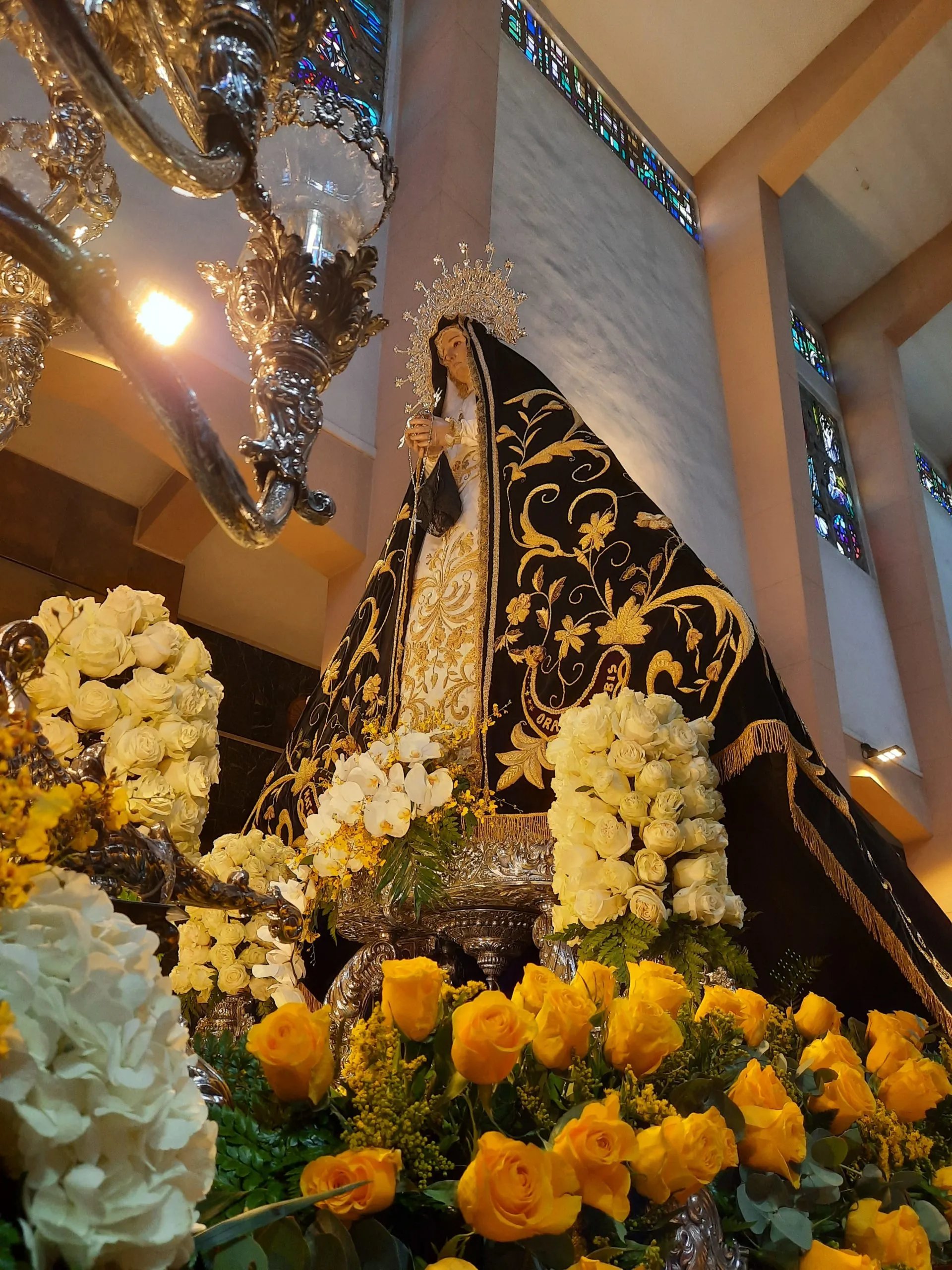 El Viernes de Dolores sale la primera procesión a las calles de